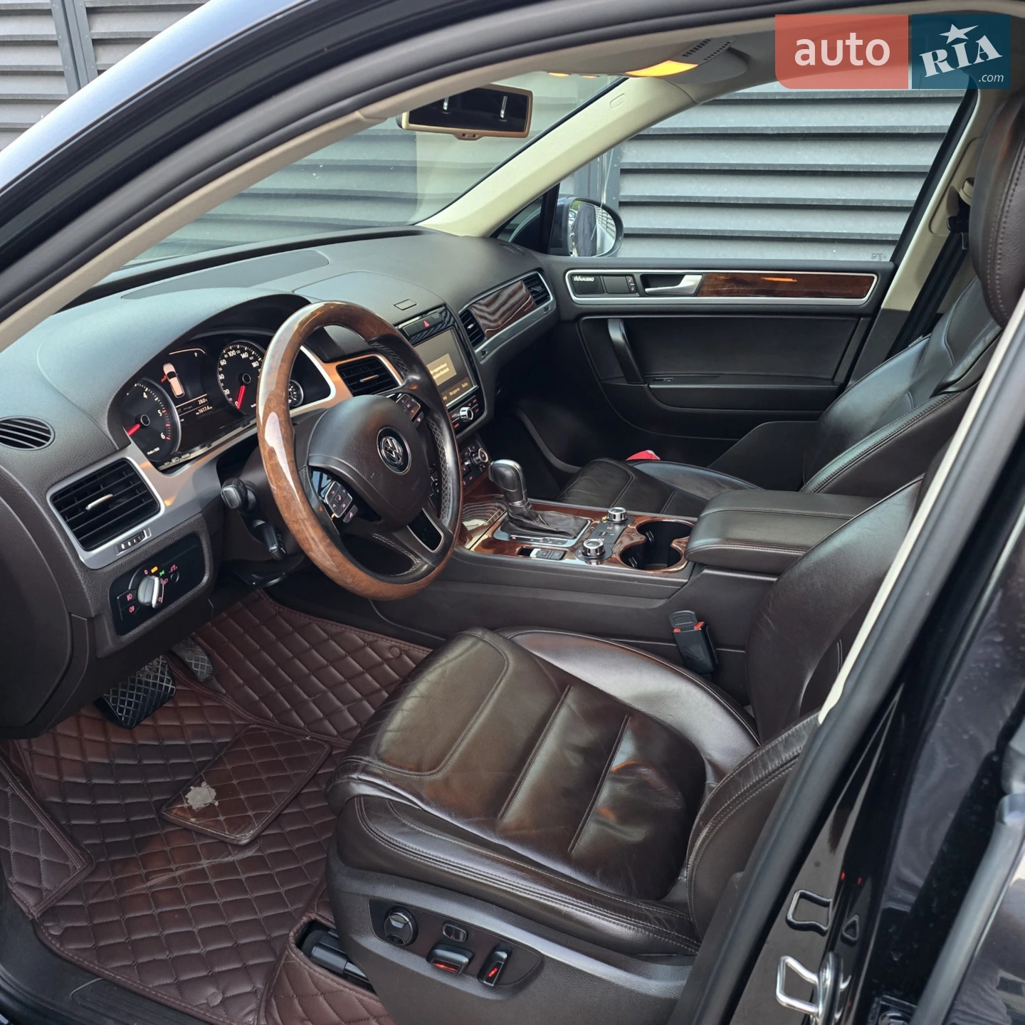 2011 Volkswagen Touareg - мініатюра 13