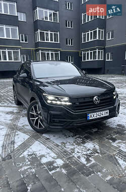 Позашляховик / Кросовер Volkswagen Touareg 2022 в Охтирці