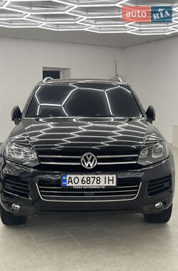 Позашляховик / Кросовер Volkswagen Touareg 2011 в Мукачевому