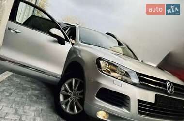 Внедорожник / Кроссовер Volkswagen Touareg 2012 в Ужгороде
