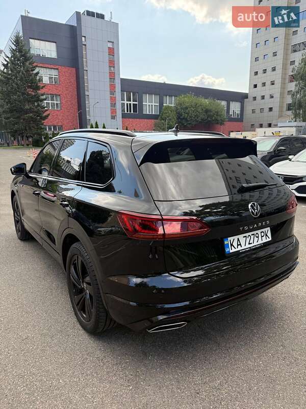 Внедорожник / Кроссовер Volkswagen Touareg 2023 в Киеве