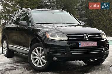 Внедорожник / Кроссовер Volkswagen Touareg 2012 в Львове