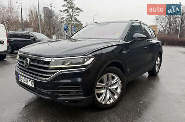 Позашляховик / Кросовер Volkswagen Touareg 2019 в Дніпрі