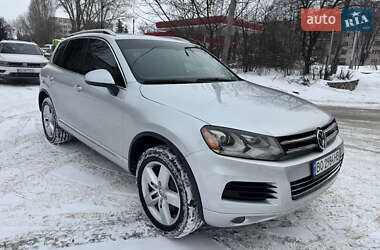 Позашляховик / Кросовер Volkswagen Touareg 2011 в Тернополі