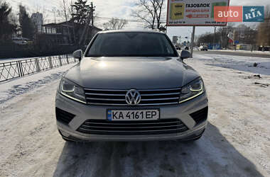 Позашляховик / Кросовер Volkswagen Touareg 2017 в Києві