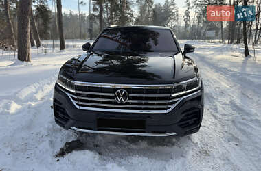Внедорожник / Кроссовер Volkswagen Touareg 2022 в Черкассах