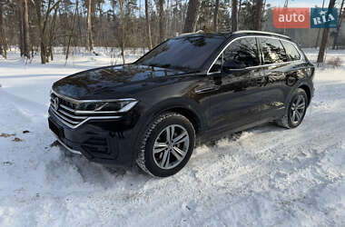 Внедорожник / Кроссовер Volkswagen Touareg 2022 в Черкассах