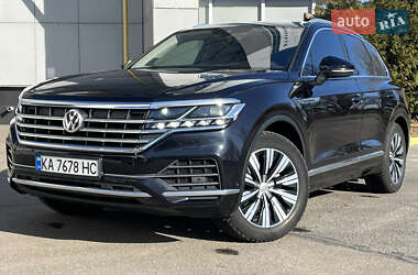 Позашляховик / Кросовер Volkswagen Touareg 2019 в Прилуках