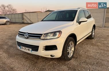Внедорожник / Кроссовер Volkswagen Touareg 2012 в Радивилове