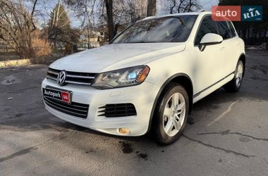 Позашляховик / Кросовер Volkswagen Touareg 2012 в Києві