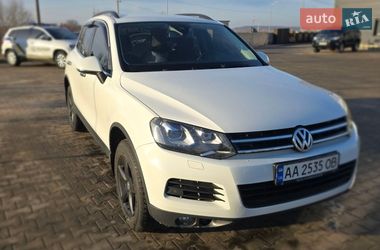 Позашляховик / Кросовер Volkswagen Touareg 2013 в Києві