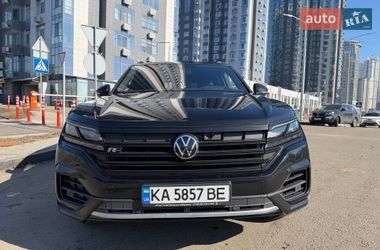 Внедорожник / Кроссовер Volkswagen Touareg 2020 в Киеве