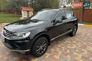 Позашляховик / Кросовер Volkswagen Touareg 2014 в Києві