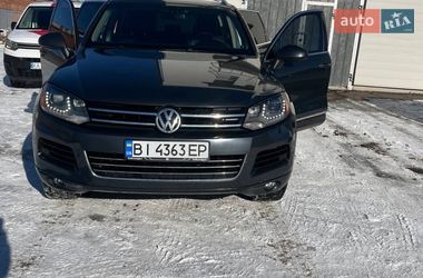 Позашляховик / Кросовер Volkswagen Touareg 2012 в Полтаві