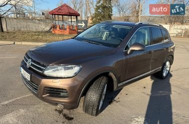 Внедорожник / Кроссовер Volkswagen Touareg 2012 в Киеве