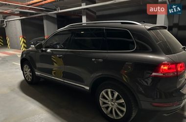Внедорожник / Кроссовер Volkswagen Touareg 2012 в Львове
