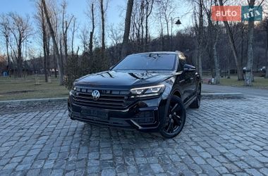 Позашляховик / Кросовер Volkswagen Touareg 2023 в Києві