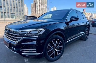 Позашляховик / Кросовер Volkswagen Touareg 2022 в Києві