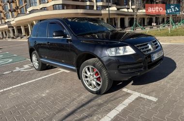 Внедорожник / Кроссовер Volkswagen Touareg 2003 в Киеве