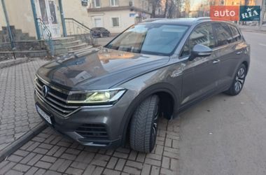 Позашляховик / Кросовер Volkswagen Touareg 2020 в Кривому Розі