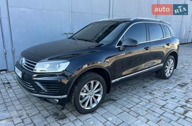Позашляховик / Кросовер Volkswagen Touareg 2015 в Рава-Руській