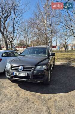 Позашляховик / Кросовер Volkswagen Touareg 2005 в Миколаєві