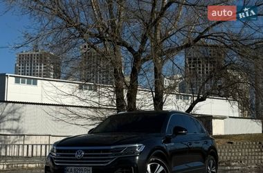 Внедорожник / Кроссовер Volkswagen Touareg 2020 в Киеве