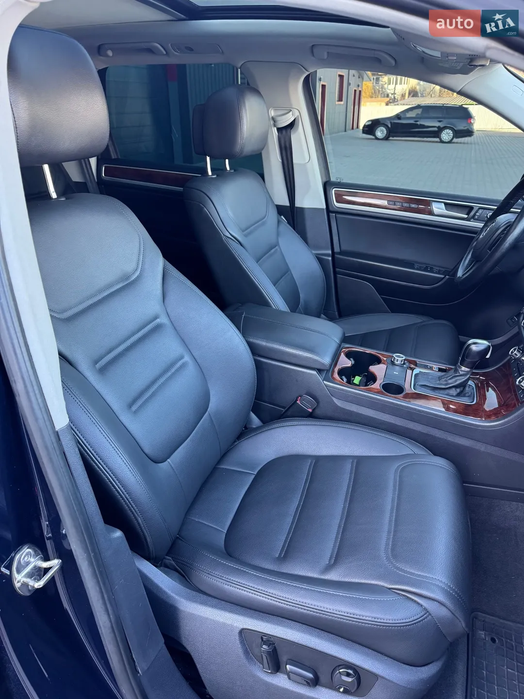 2013 Volkswagen Touareg - мініатюра 18