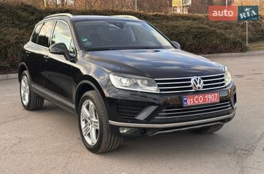Внедорожник / Кроссовер Volkswagen Touareg 2015 в Умани