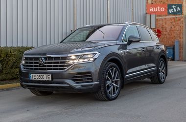 Внедорожник / Кроссовер Volkswagen Touareg 2020 в Черновцах