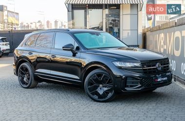 Внедорожник / Кроссовер Volkswagen Touareg 2024 в Киеве