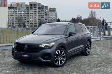 Внедорожник / Кроссовер Volkswagen Touareg 2022 в Днепре