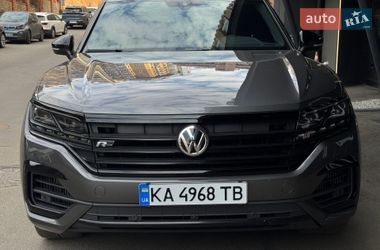 Позашляховик / Кросовер Volkswagen Touareg 2019 в Києві