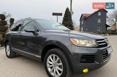 Позашляховик / Кросовер Volkswagen Touareg 2010 в Львові