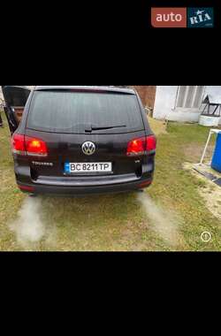 Внедорожник / Кроссовер Volkswagen Touareg 2004 в Николаеве