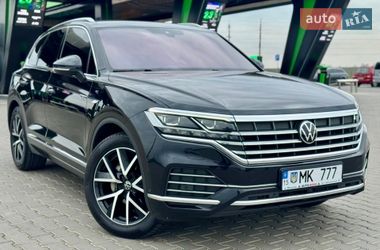 Позашляховик / Кросовер Volkswagen Touareg 2021 в Миколаєві
