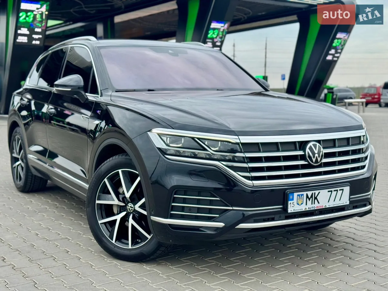 2022 Volkswagen Touareg - мініатюра 10