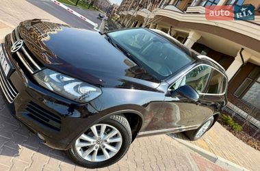 Позашляховик / Кросовер Volkswagen Touareg 2012 в Києві