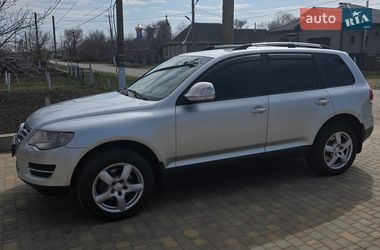 Внедорожник / Кроссовер Volkswagen Touareg 2008 в Сарате