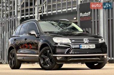 Позашляховик / Кросовер Volkswagen Touareg 2014 в Києві