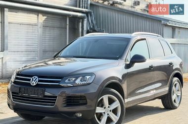 Позашляховик / Кросовер Volkswagen Touareg 2011 в Ковелі