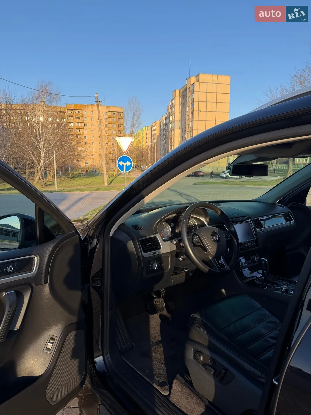 2013 Volkswagen Touareg - мініатюра 31