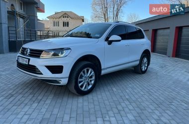 Внедорожник / Кроссовер Volkswagen Touareg 2017 в Борщеве