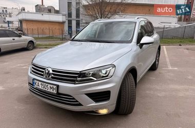 Внедорожник / Кроссовер Volkswagen Touareg 2017 в Киеве