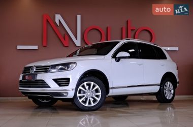 Внедорожник / Кроссовер Volkswagen Touareg 2017 в Одессе