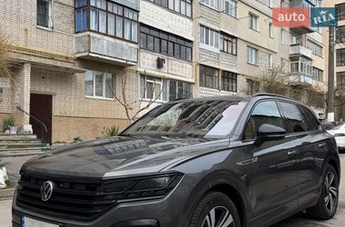 Позашляховик / Кросовер Volkswagen Touareg 2020 в Вінниці