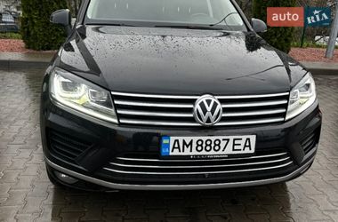 Внедорожник / Кроссовер Volkswagen Touareg 2015 в Житомире