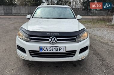 Внедорожник / Кроссовер Volkswagen Touareg 2011 в Житомире