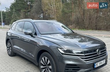 Внедорожник / Кроссовер Volkswagen Touareg 2021 в Обухове