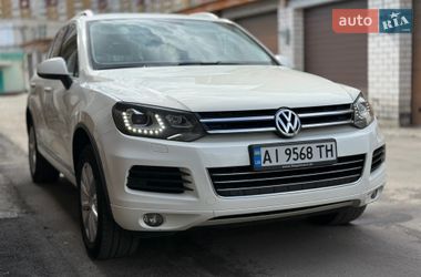 Внедорожник / Кроссовер Volkswagen Touareg 2011 в Киеве